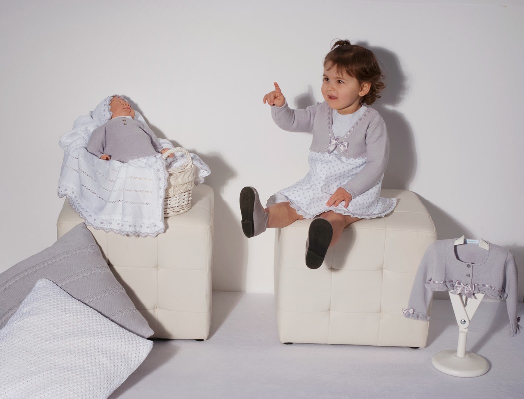 NICOLETTA Moda infantil, calzado y complementos: OUTLET VERANO NI??A ENV??O GRATIS